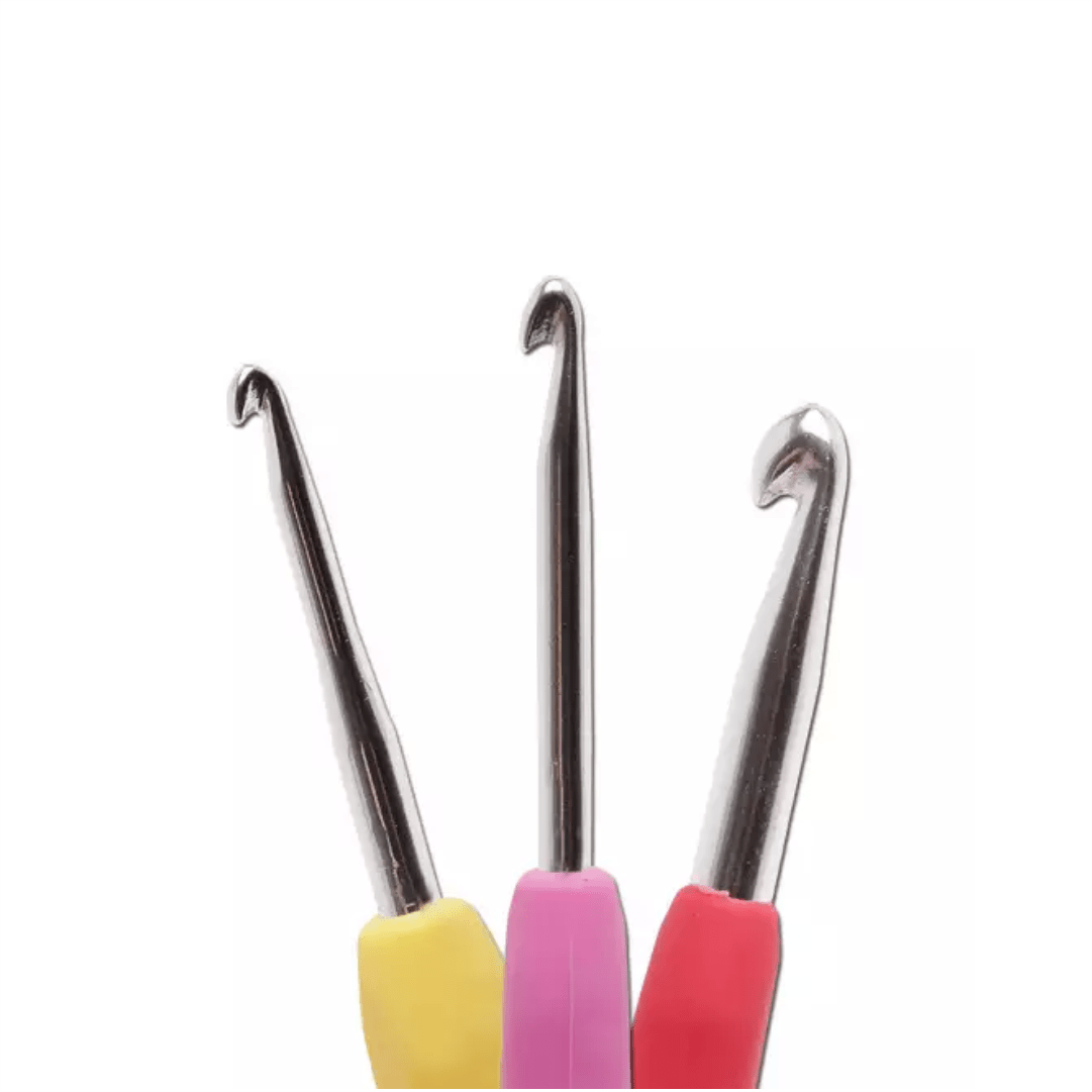 Agulha de Crochê Soft Emborrachada Círculo Nº 5,5 mm - Ariel Malhas | Universo do Artesão