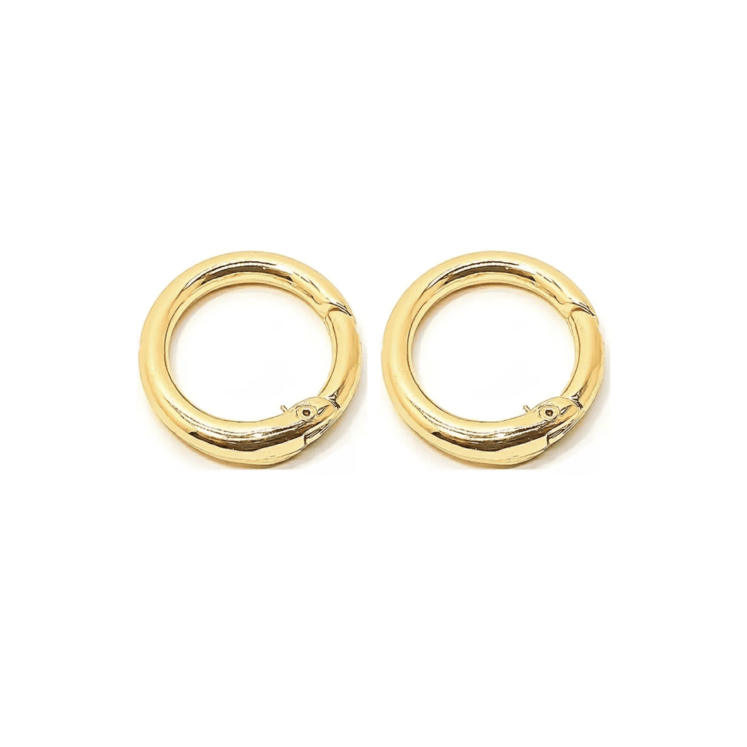 Conjunto de 2 Fechos de Mola em Metal Dourado para confecção de joias, chaveiros, anéis e fivelas. - Ariel Malhas | Universo do Artesão